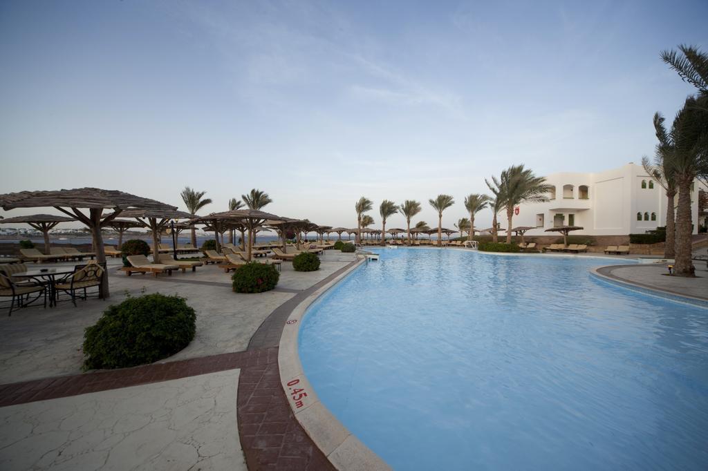 Coral Tiran Resort