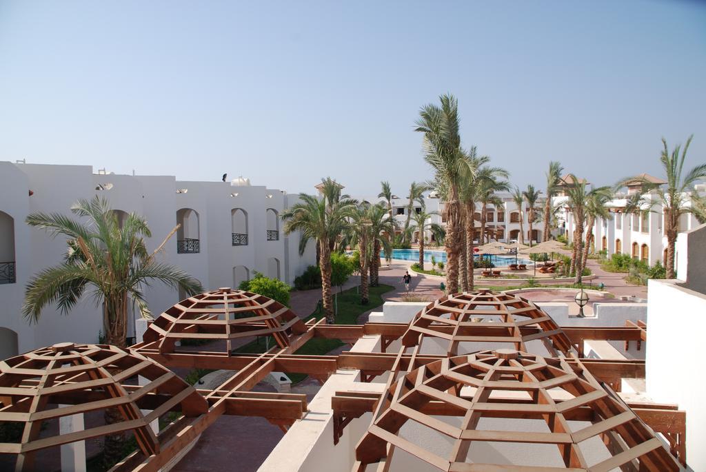 Coral Hills 3*