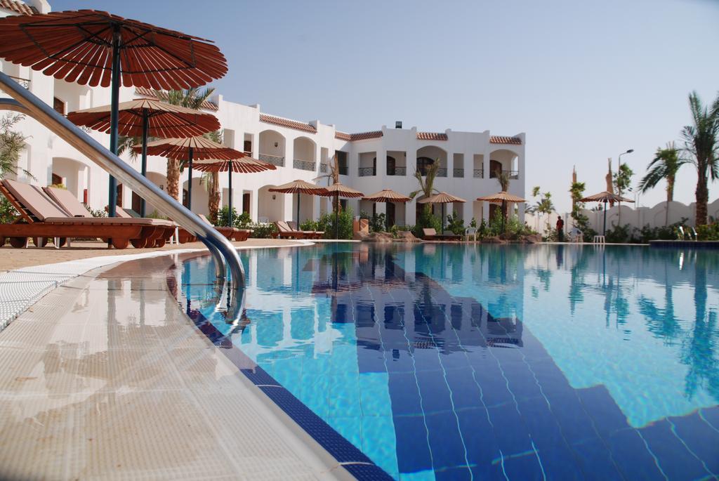 Coral Hills Resort 3*