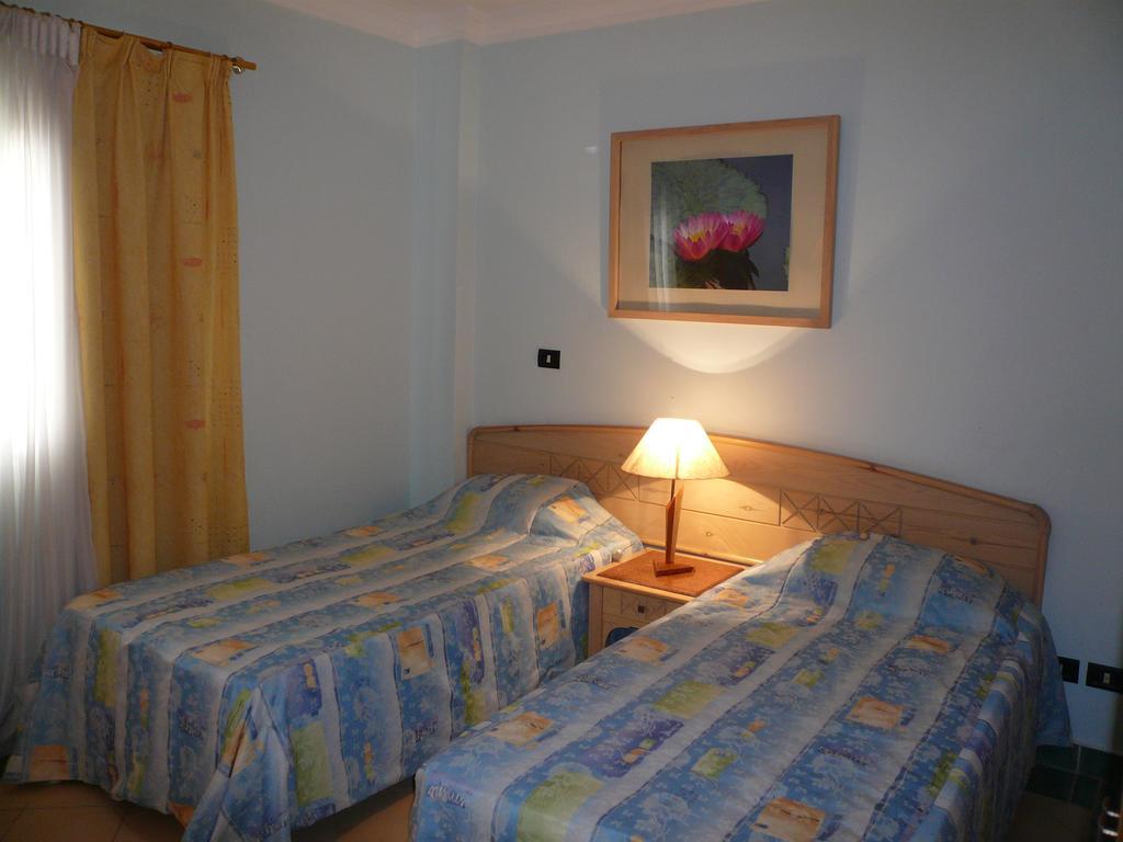 Logaina Aparthotel 3*