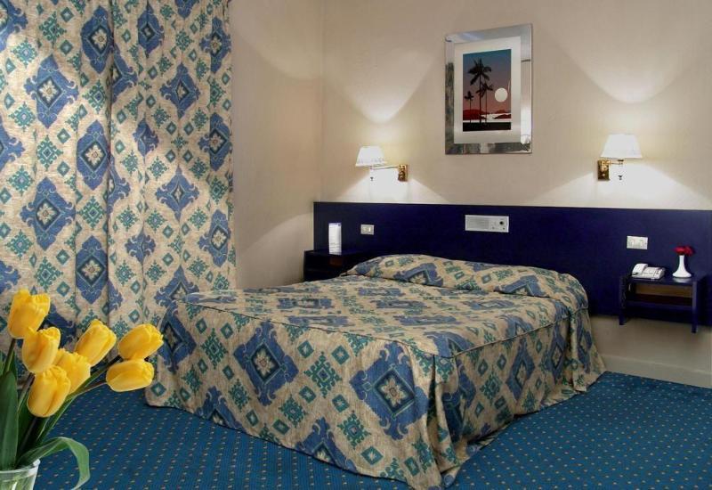 Otel Concorde Dokki 3*