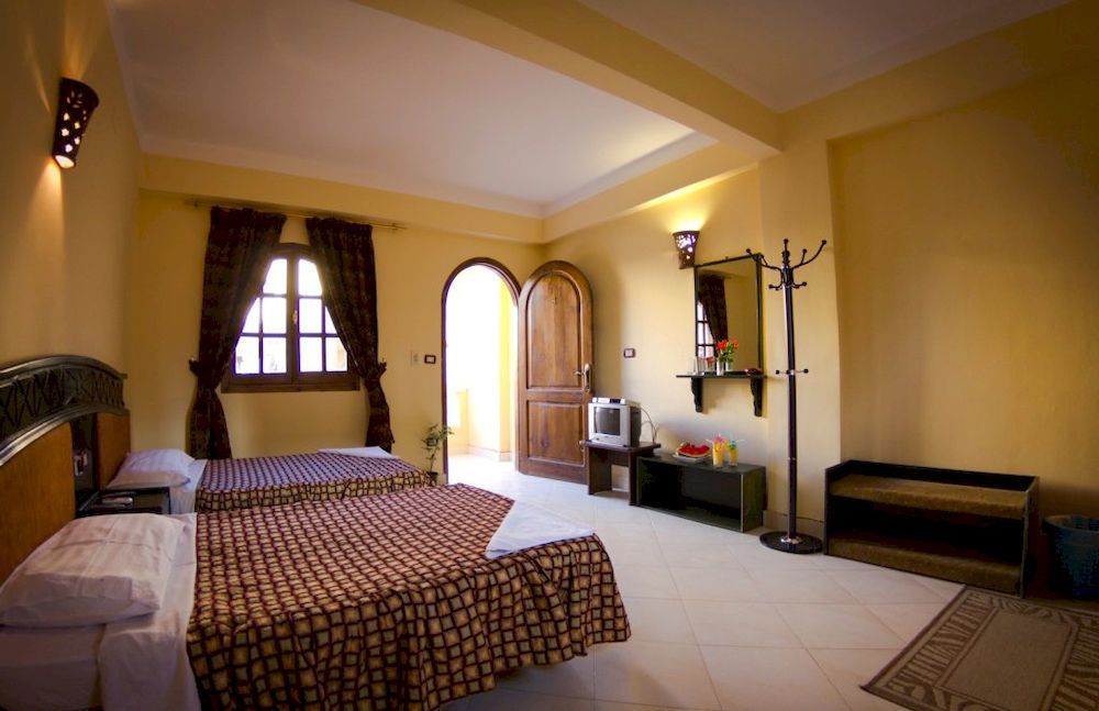 Sea Horse Hotel 3*