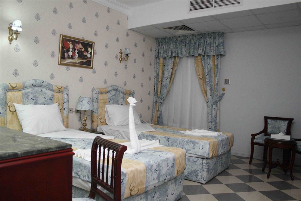 Holidays Express Hotel