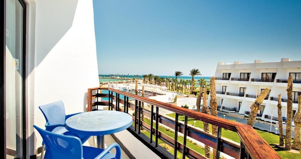 Smartline Colour Beach Resort
