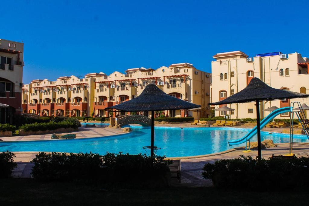 Resort La Sirena & - Families Only Ain Sukhna