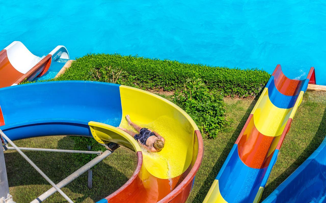 Hawaii Caesar Palace Aqua Park - Families And Couples Only 4*