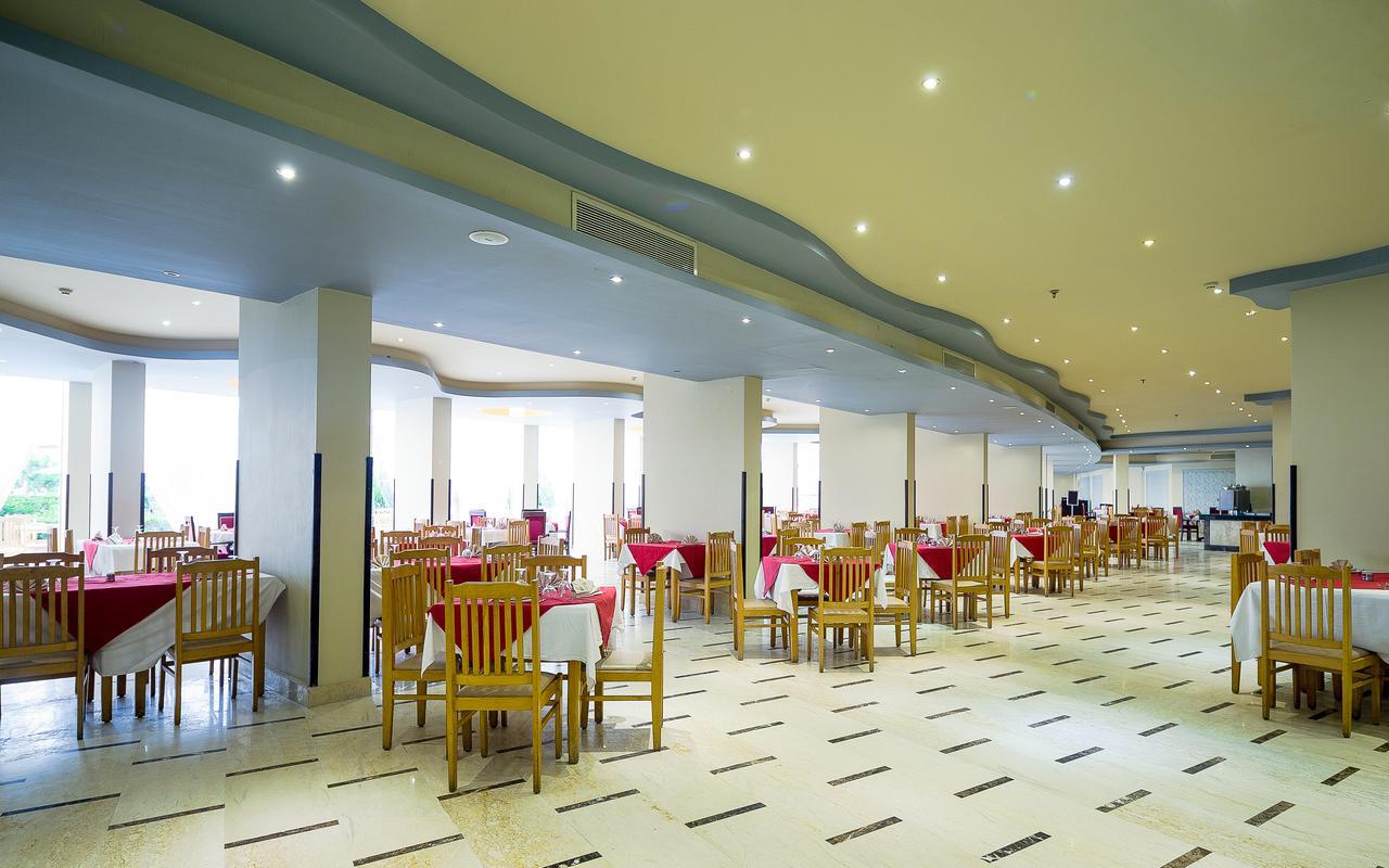 Hawaii Caesar Palace Aqua Park - Families And Couples Only Resort Hurghada