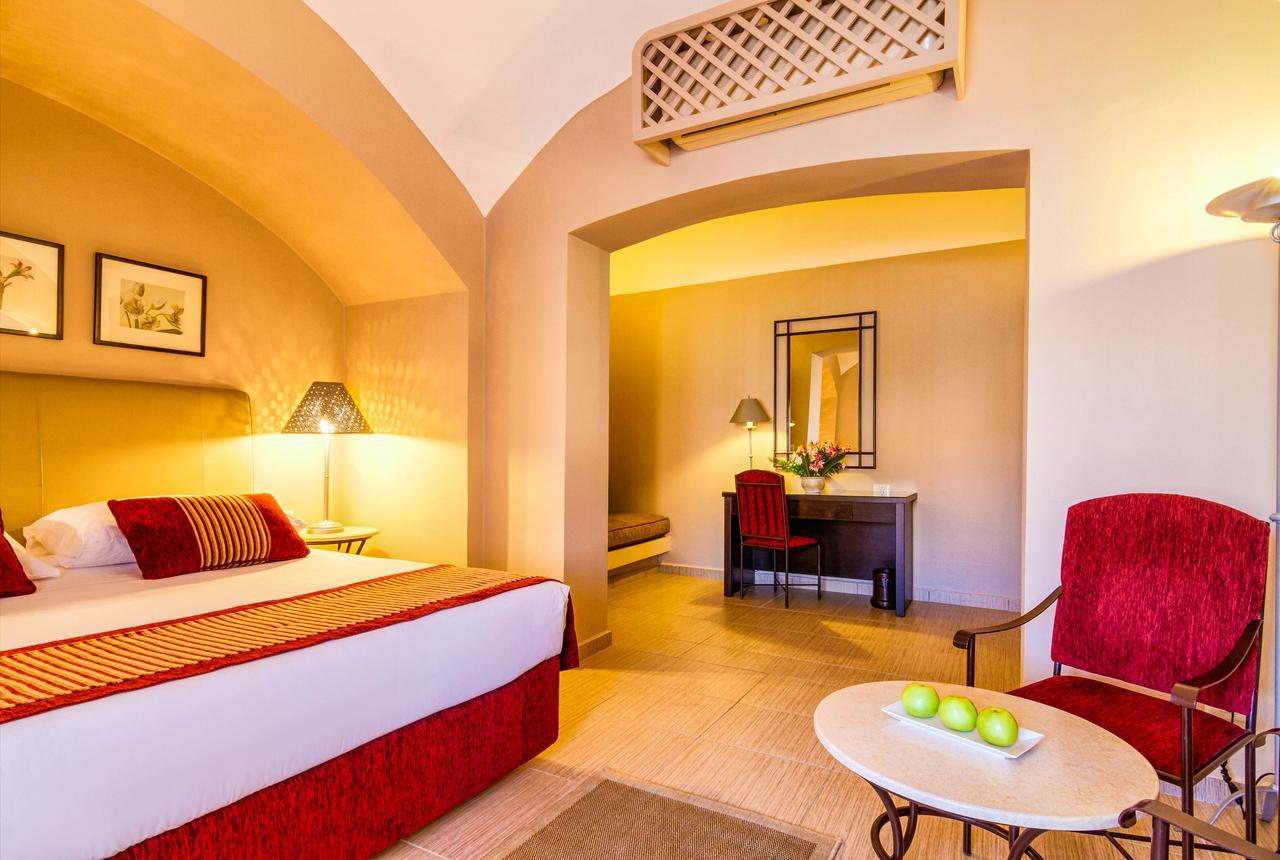 Jaz Oasis Club 5*