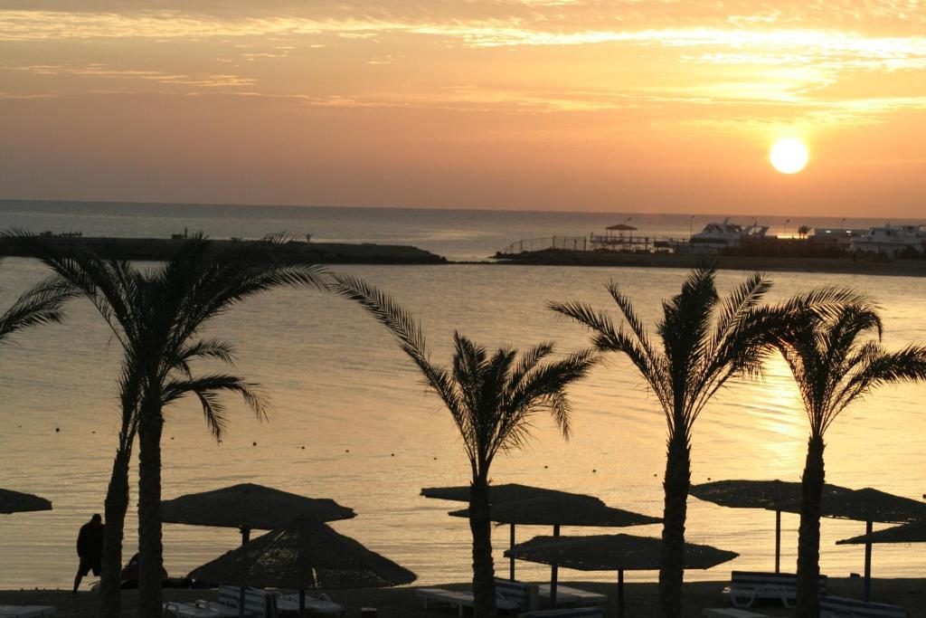 Emerald Aqua Park City Resort