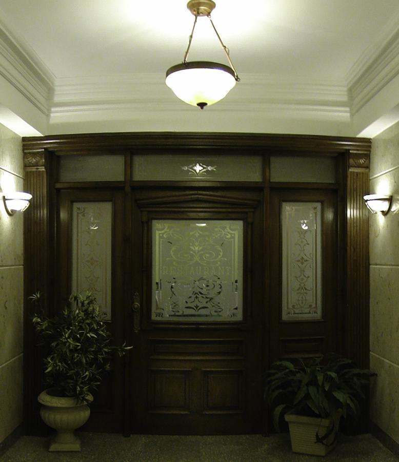 Negresco Hotel 3*