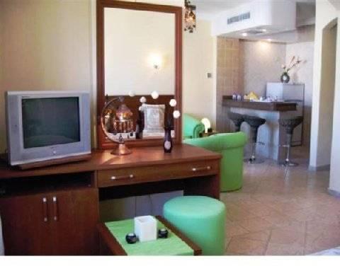 Palm Piazza Apartment
