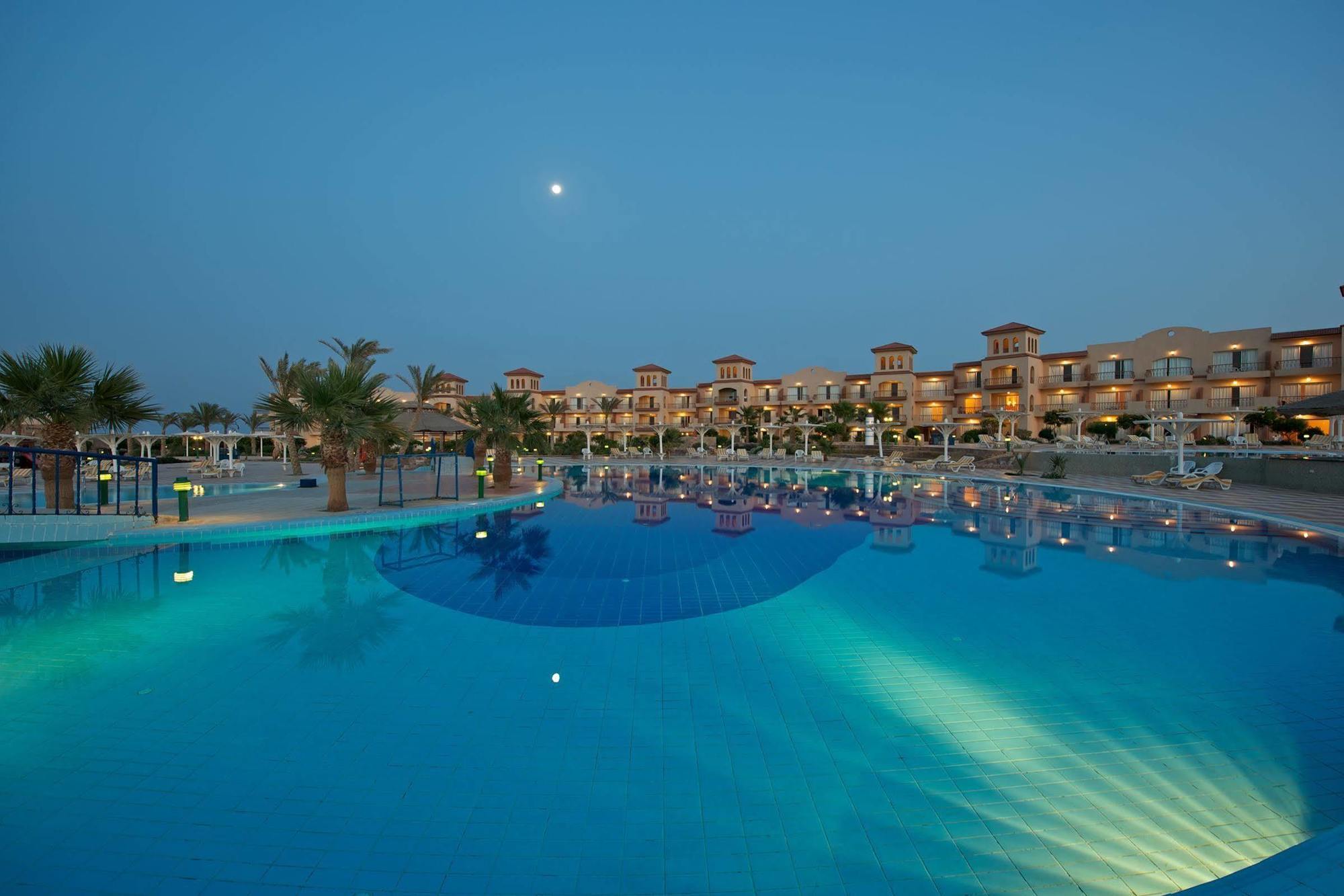 Pensee Royal Garden Resort El Qoseir