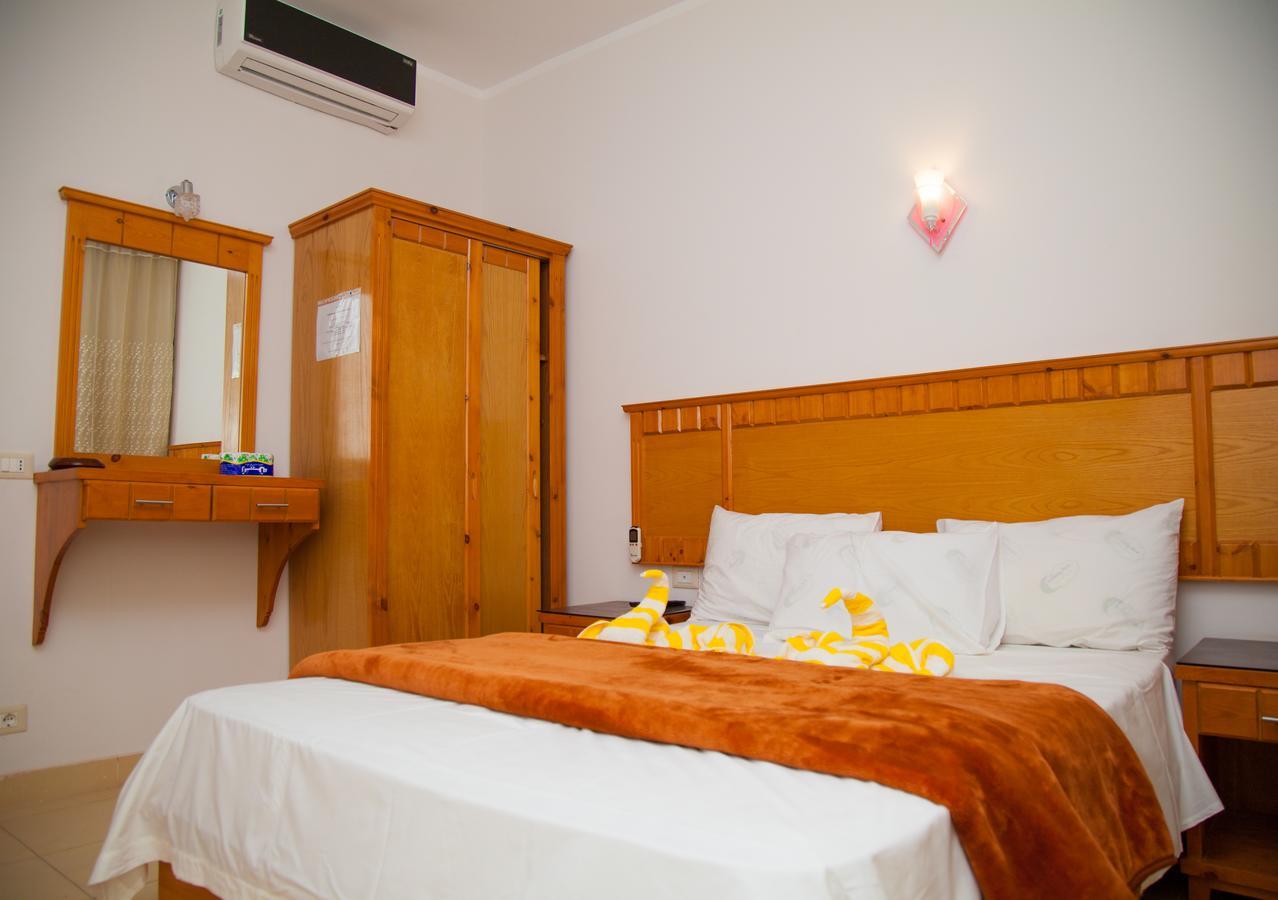 New Yalla Hotel *