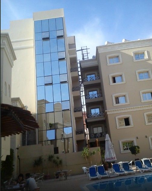 Elysees 4*