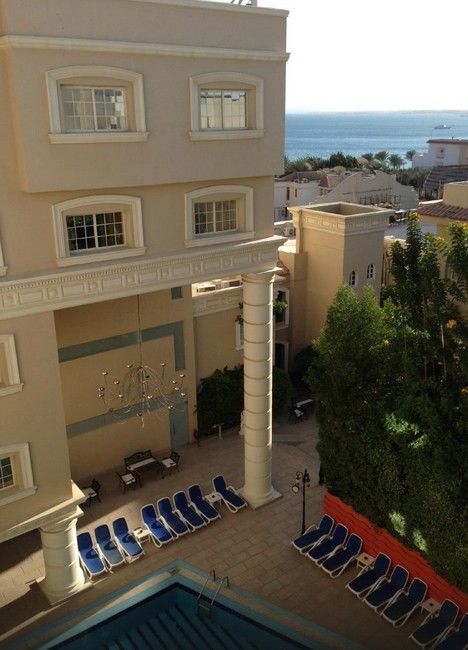 Elysees Aparthotel