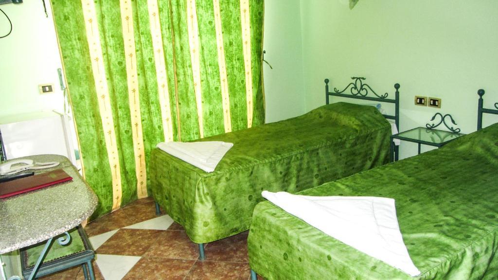 La Reine Resort 2*