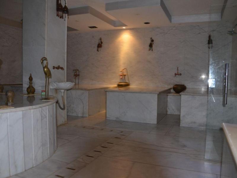Veraclub Queen Village Hotel 4*