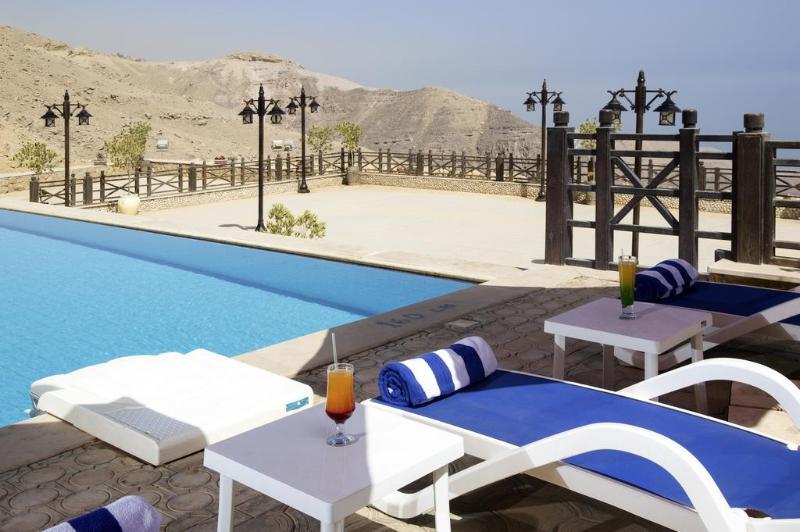 Chaletu Porto Sokna Water Front Ground Floor Family Only *