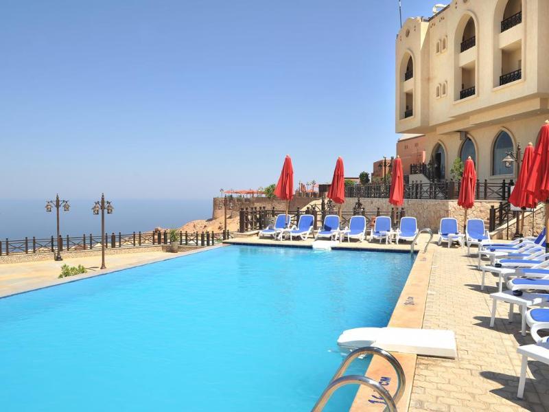 Chaletu Porto Sokna Water Front Ground Floor Family Only *