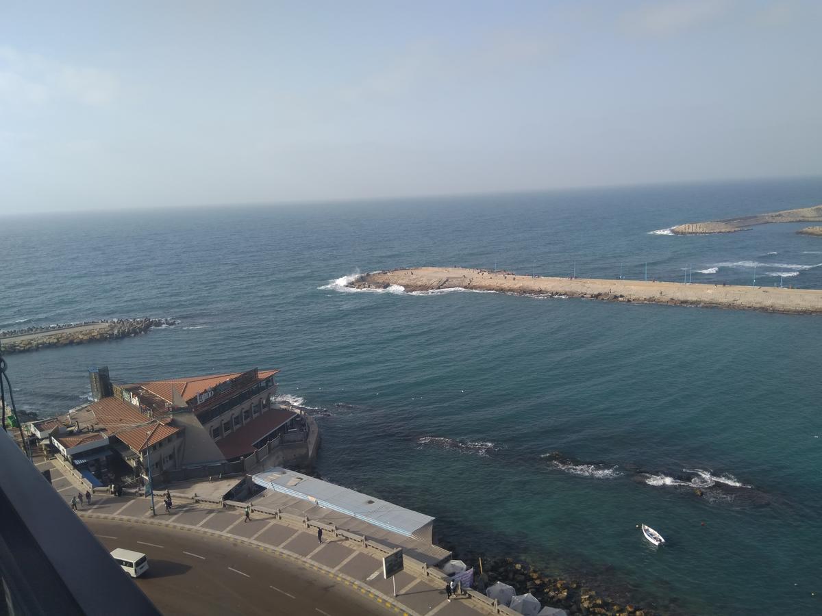 Gleem Seaview 6 Alexandria