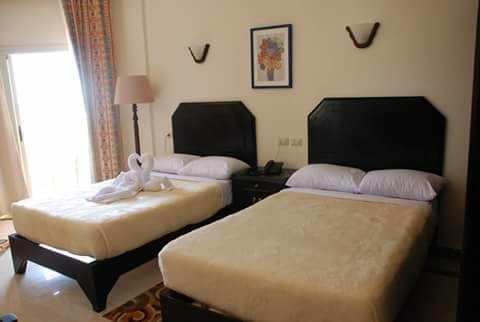 Trio Sea View Hotel Izbat al Mustamarah