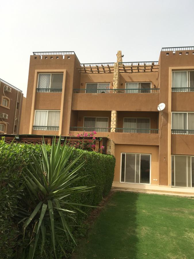 Marina Wadi Degla Families Only Pool View 2nd Floor 6 Adults Chalet *