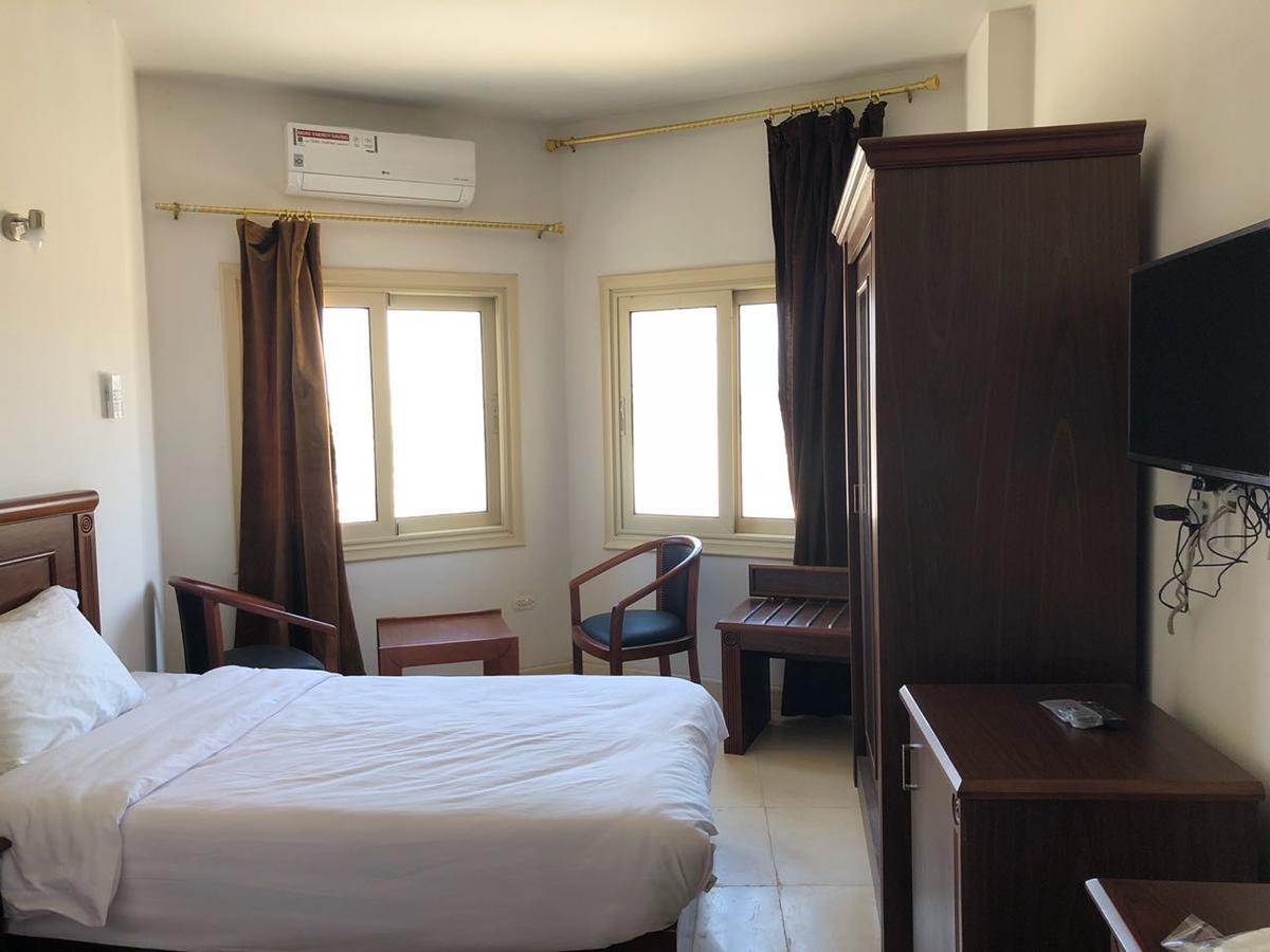 Royal Nj Hotel 4*