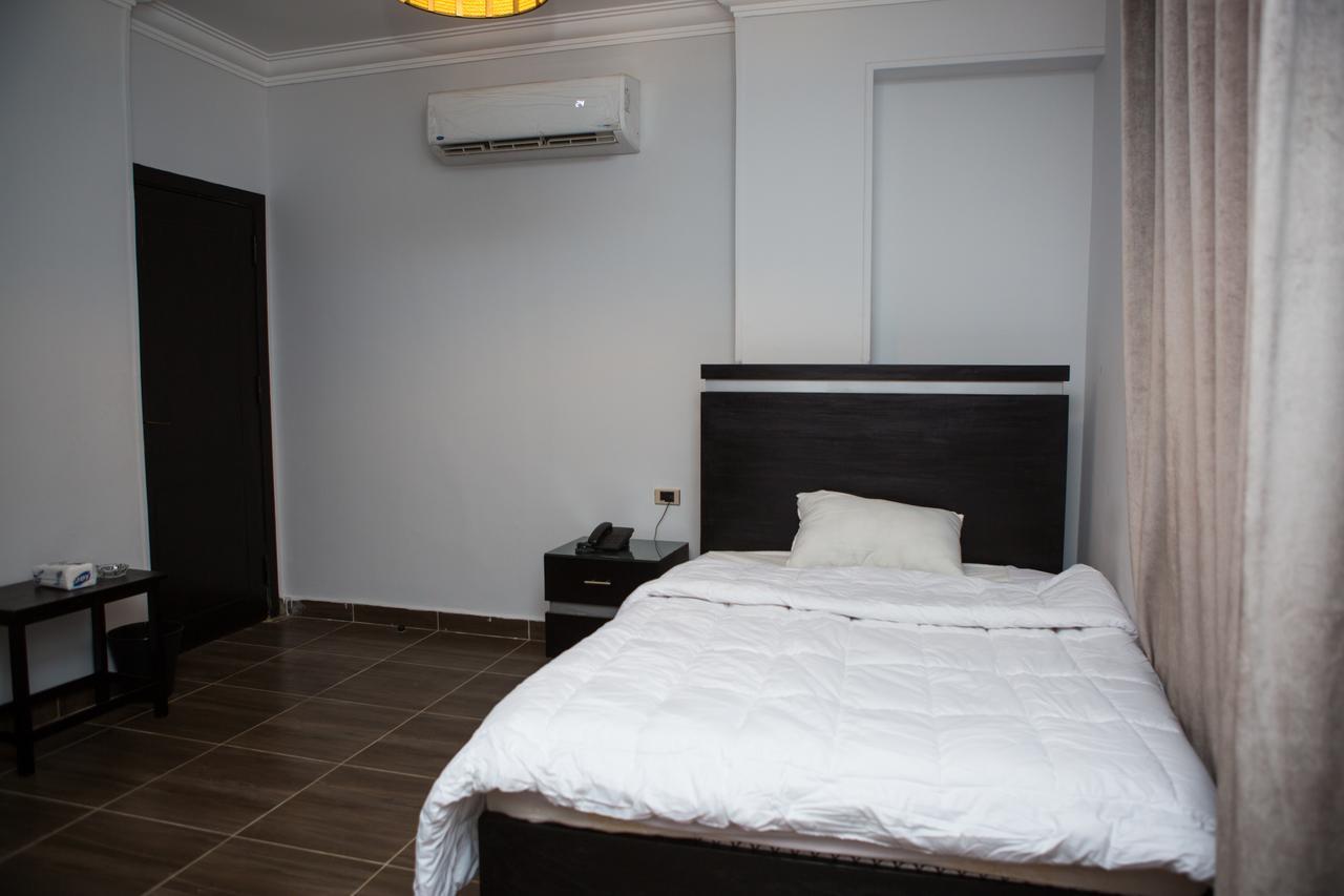 Hayat Pyramids View Hostel *