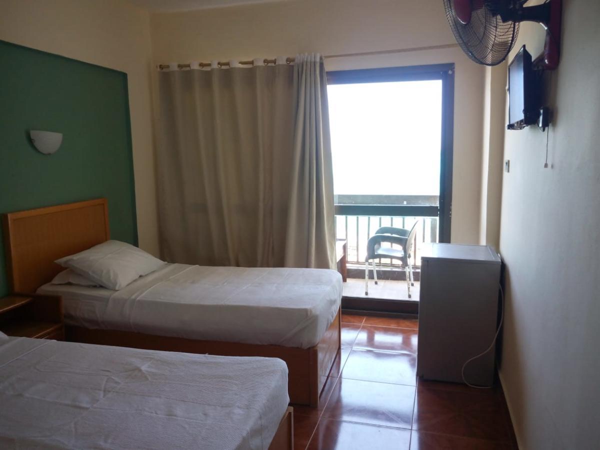 Hotel Royal Crown Marsa Matruh عائلات فقط