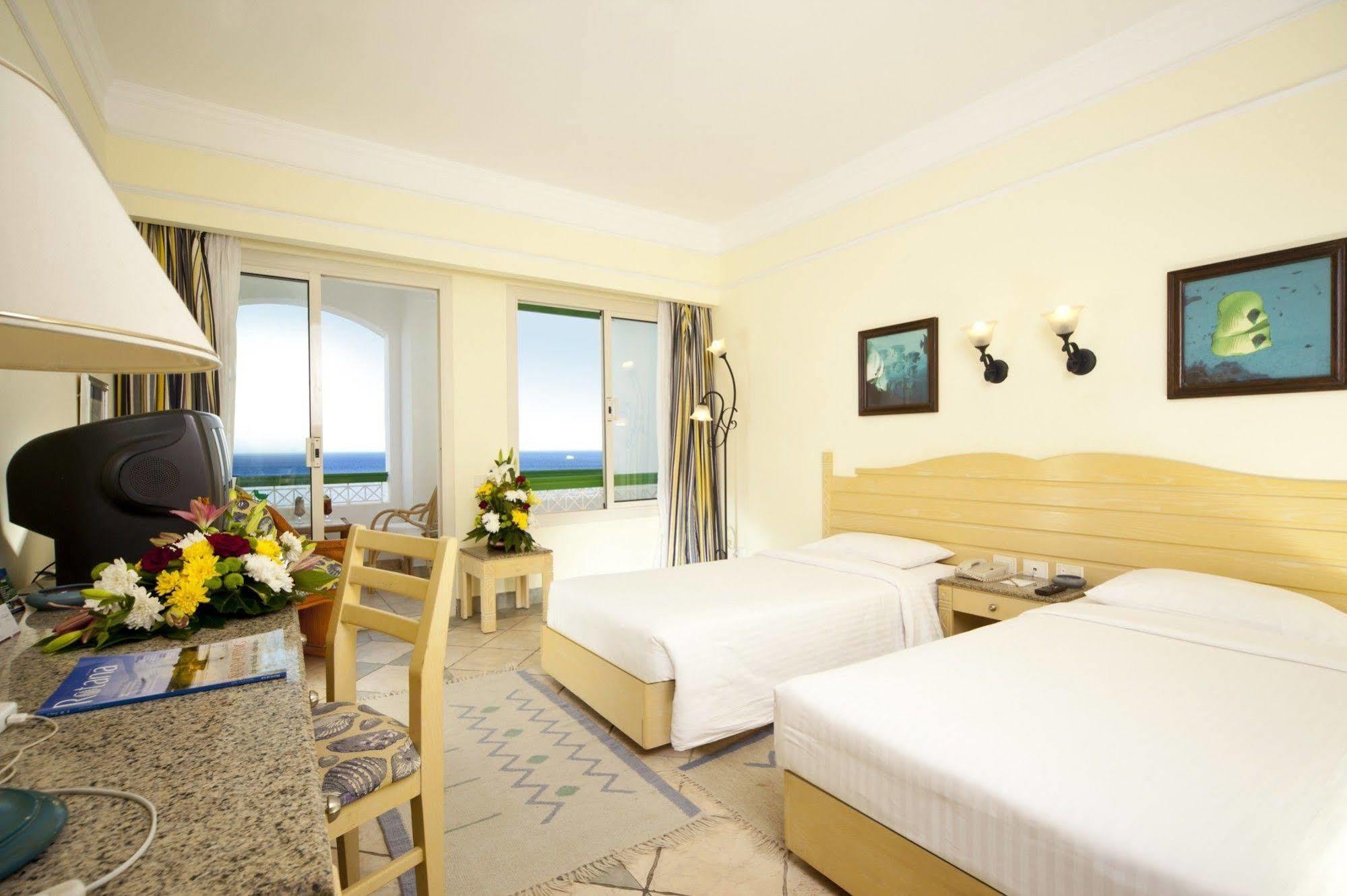 Coral Tiran Resort