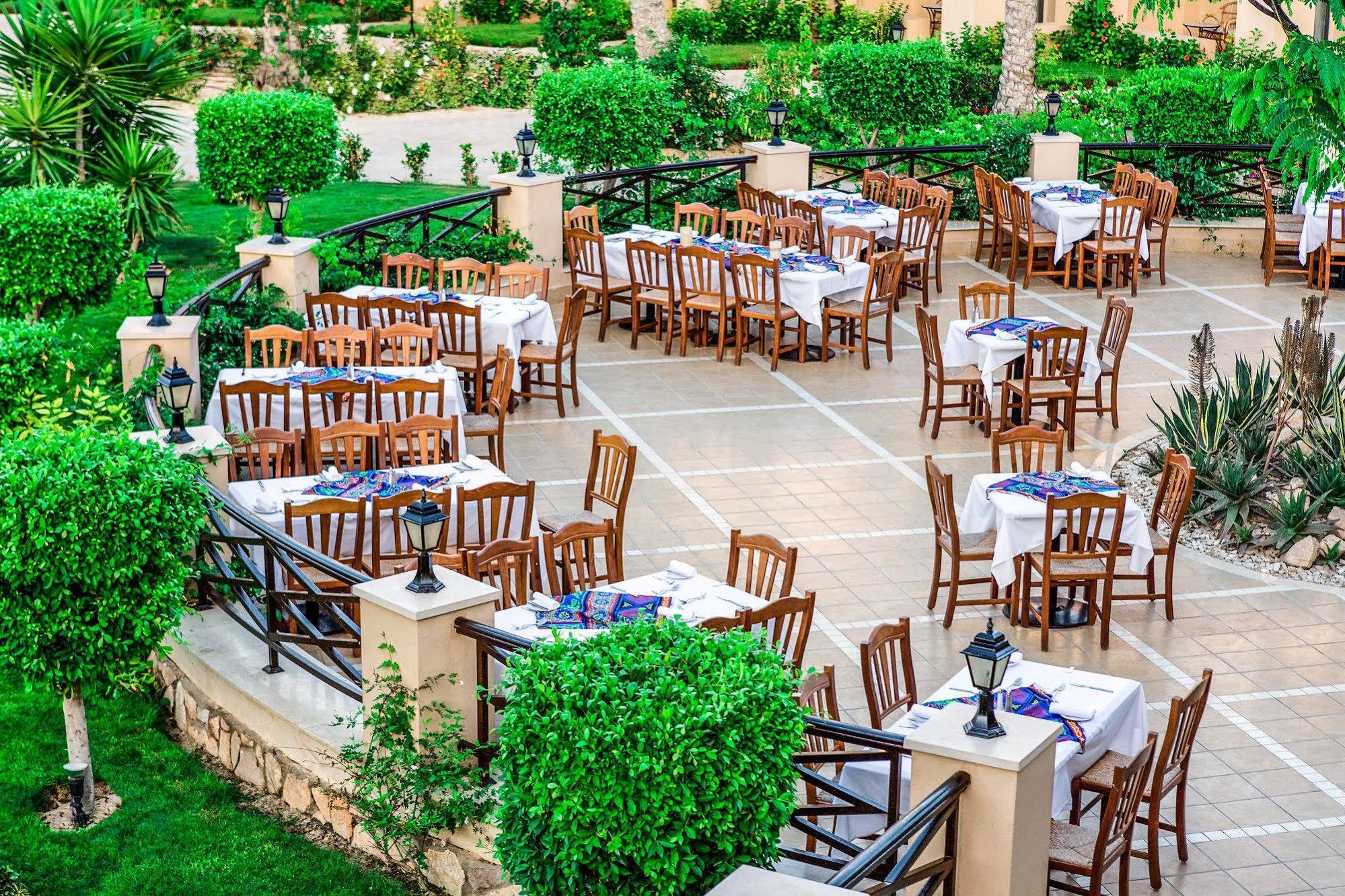 Jaz Almaza Resort, Almaza Bay Resort 5*