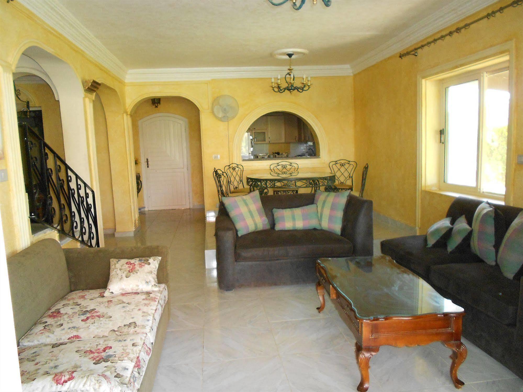 Hotel Marina Village North Coast