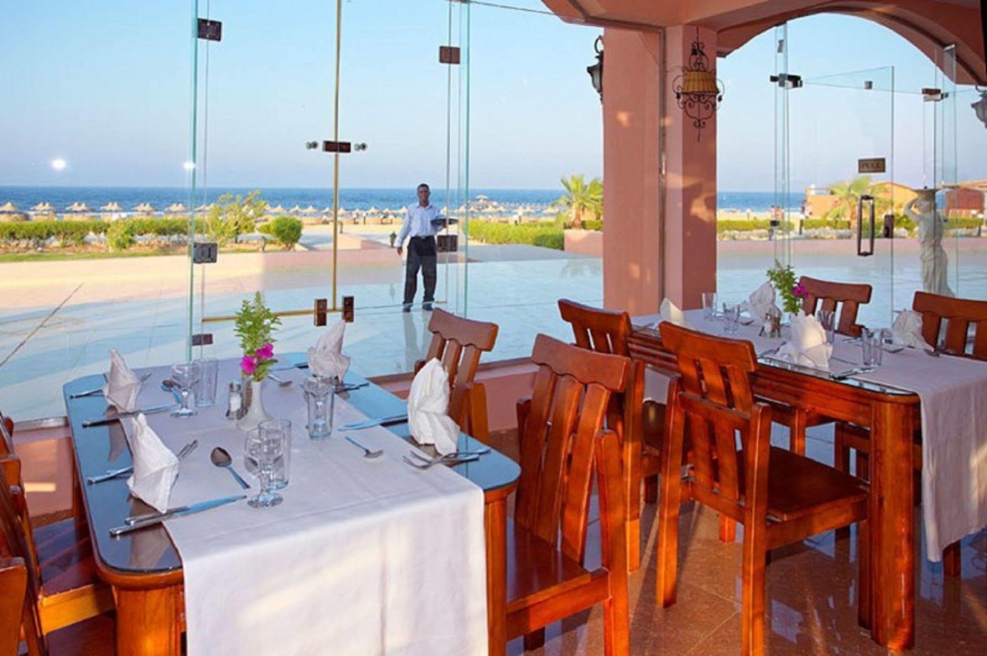 Three Corners Happy Life Resort Abu Dabab
