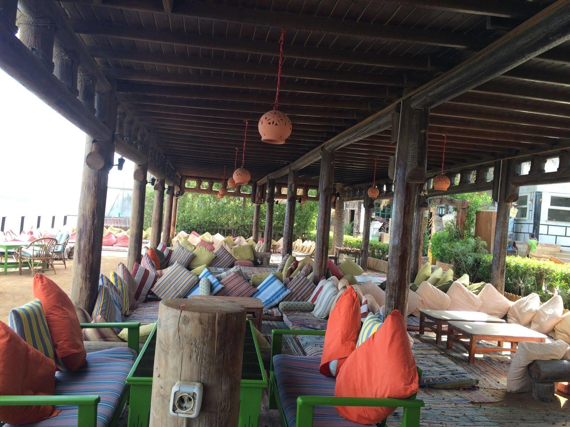 Penguin Village Otel Dahab