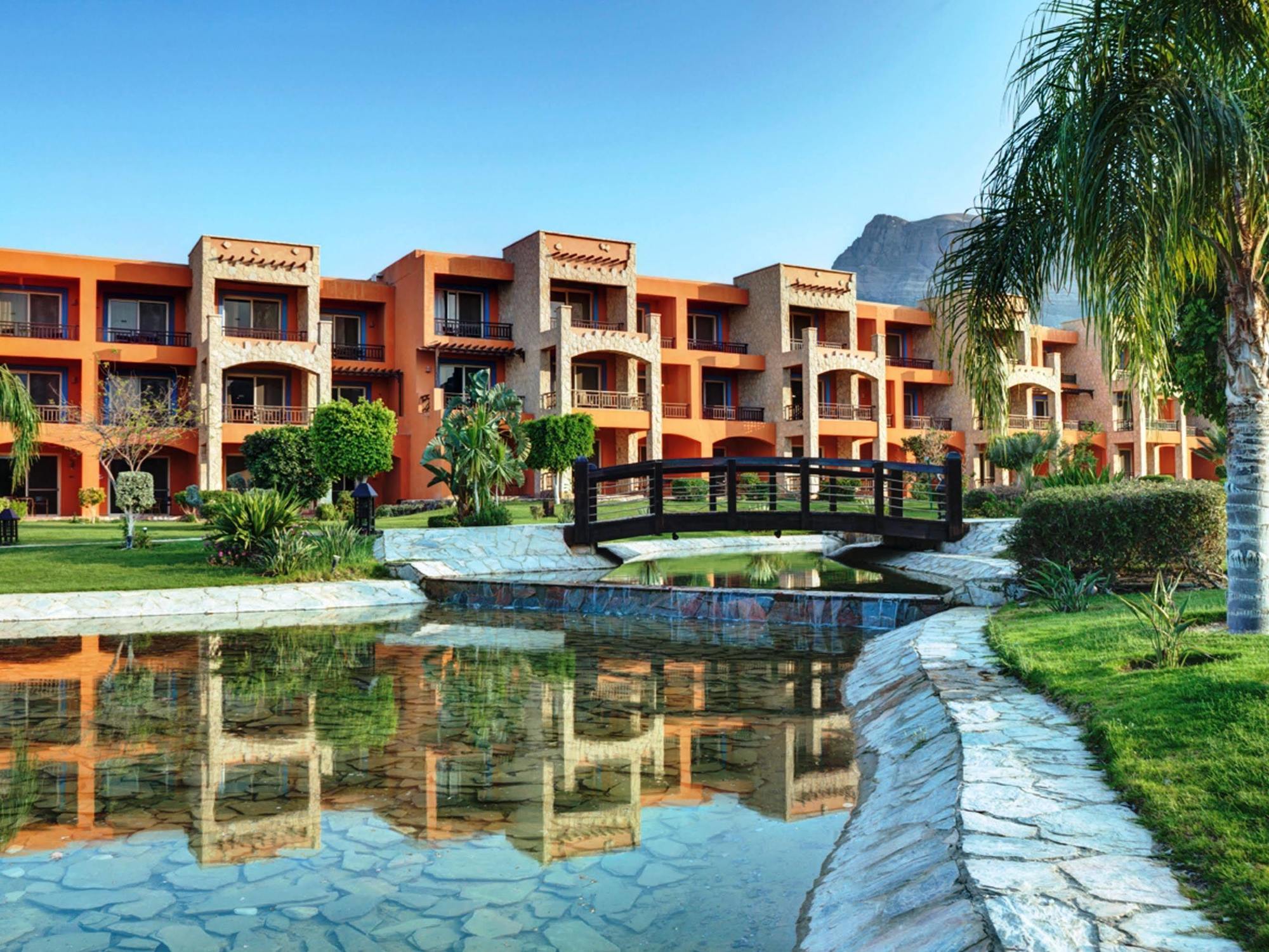 Moevenpick El Sokhna 5*