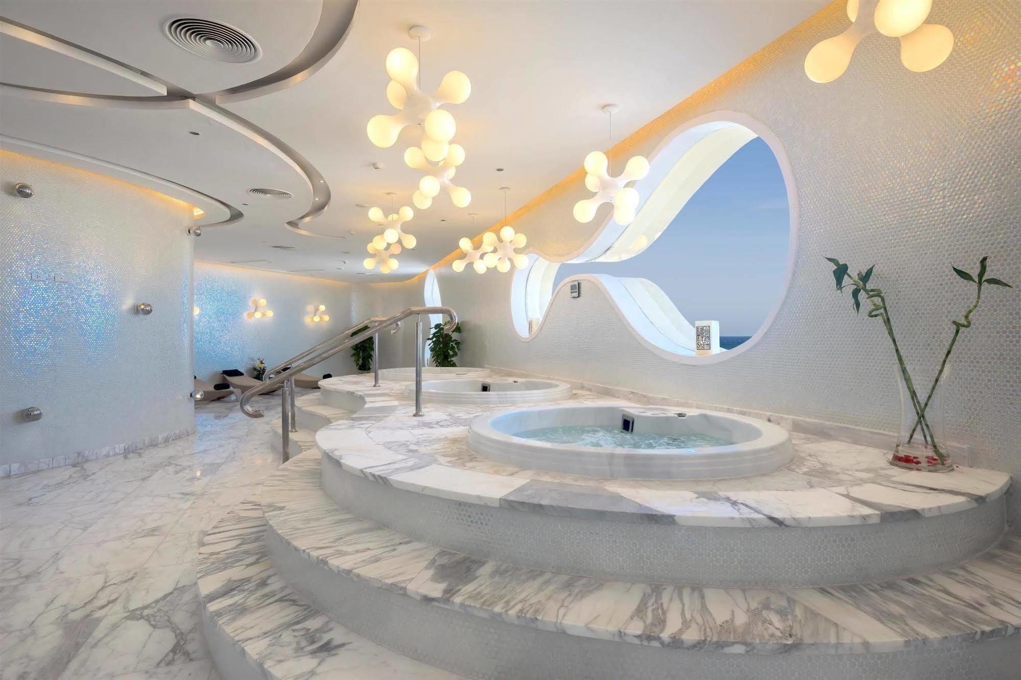 Barcelo Tiran 4*
