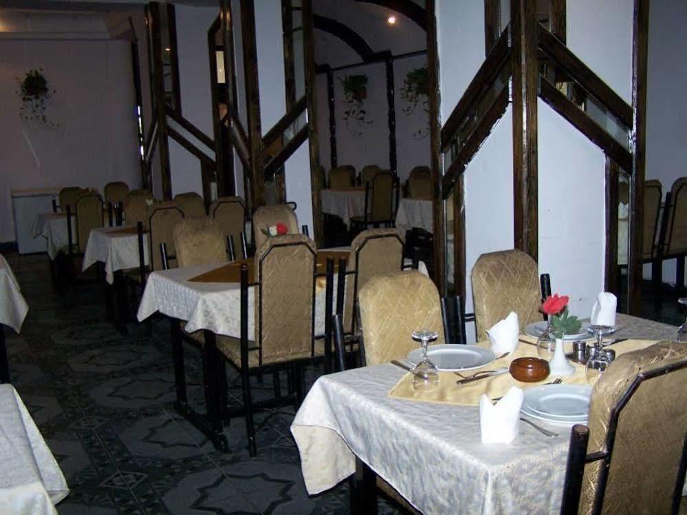 Otel Eiffel 3*