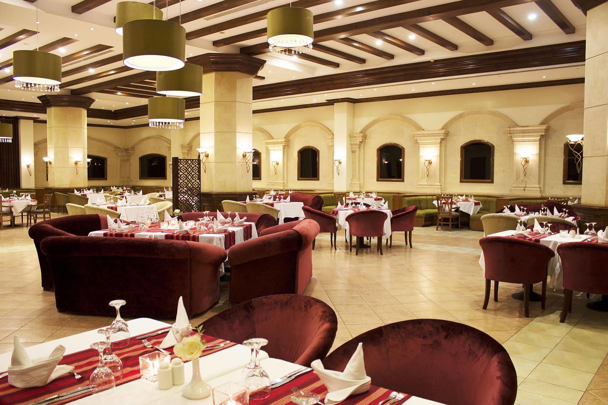 Hotel Lti Pyramisa Beach 5*