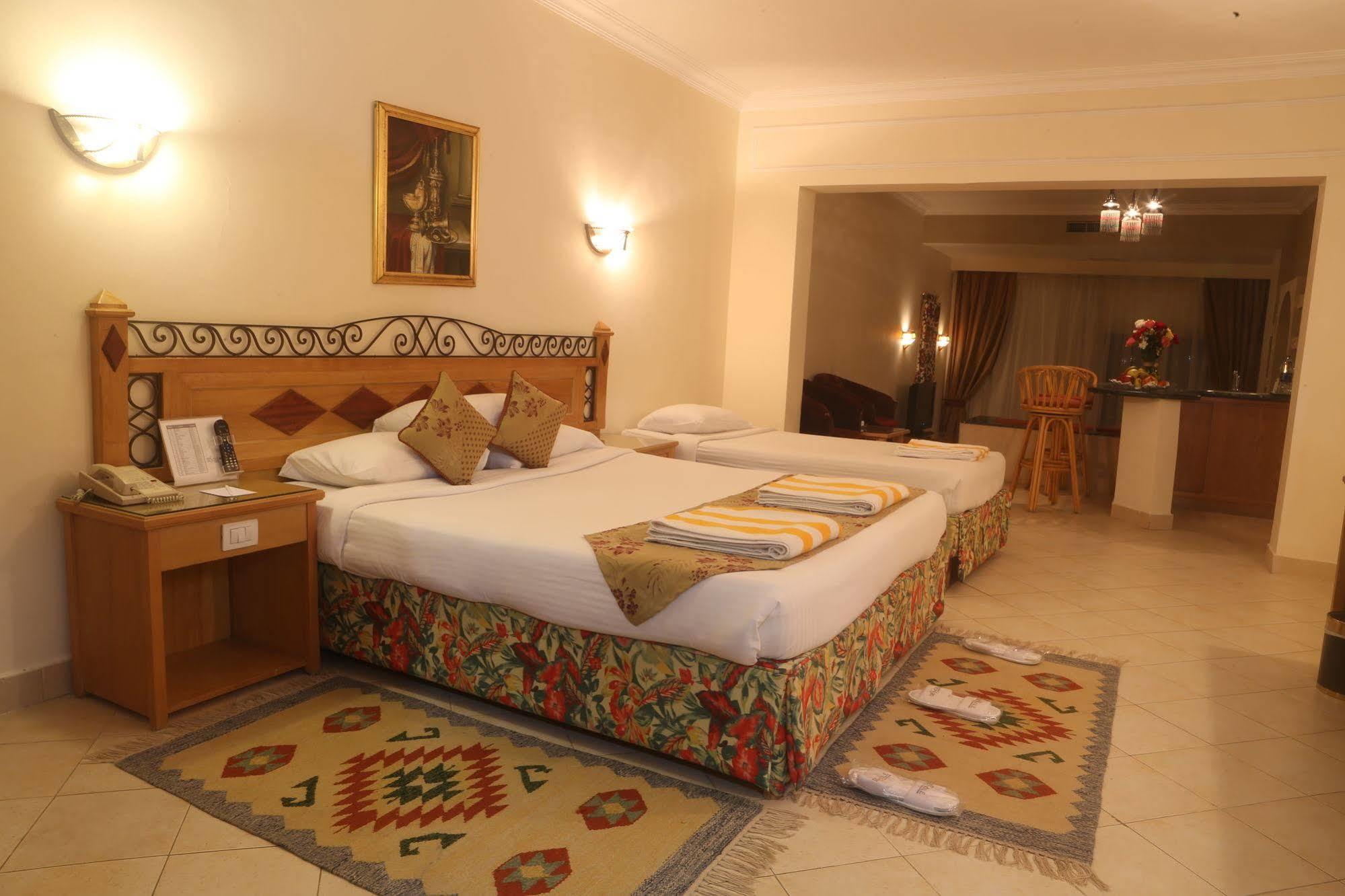 Lti Pyramisa Beach Hotel 5*