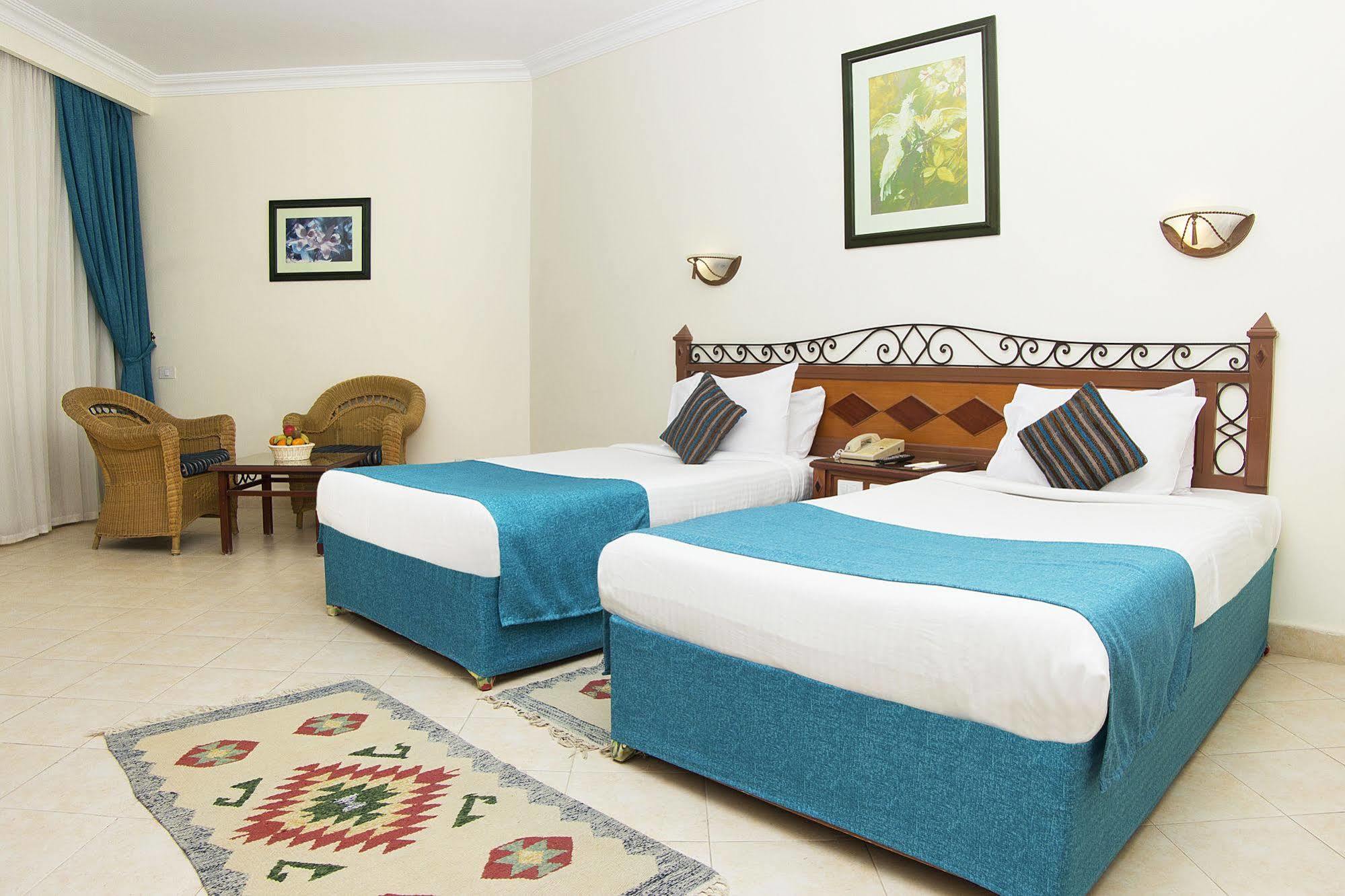 Hotel Lti Pyramisa Beach 5*