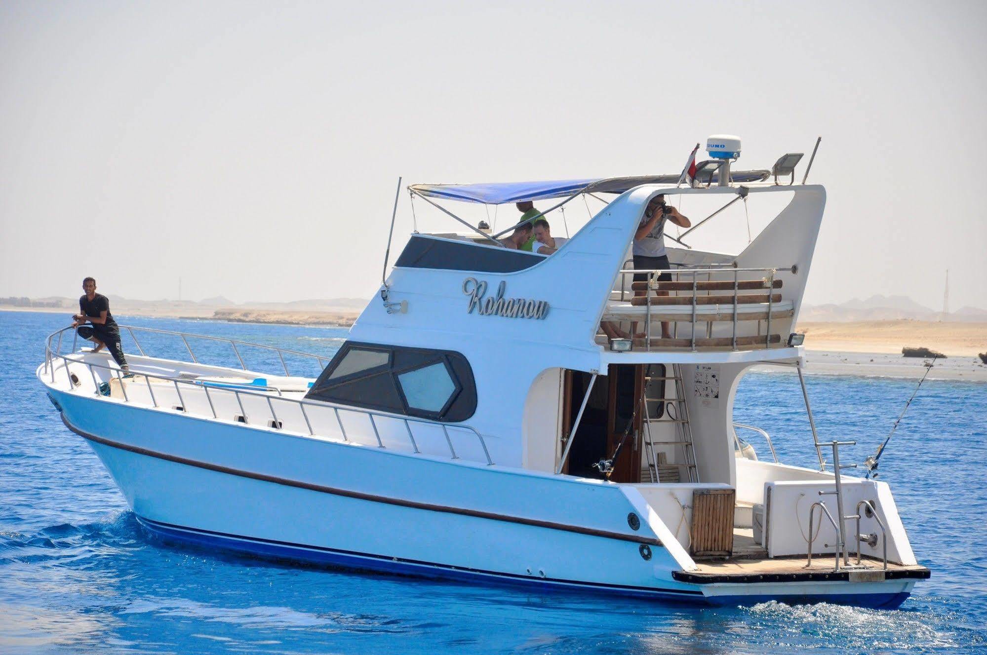 Hotel Rohanou & 4*