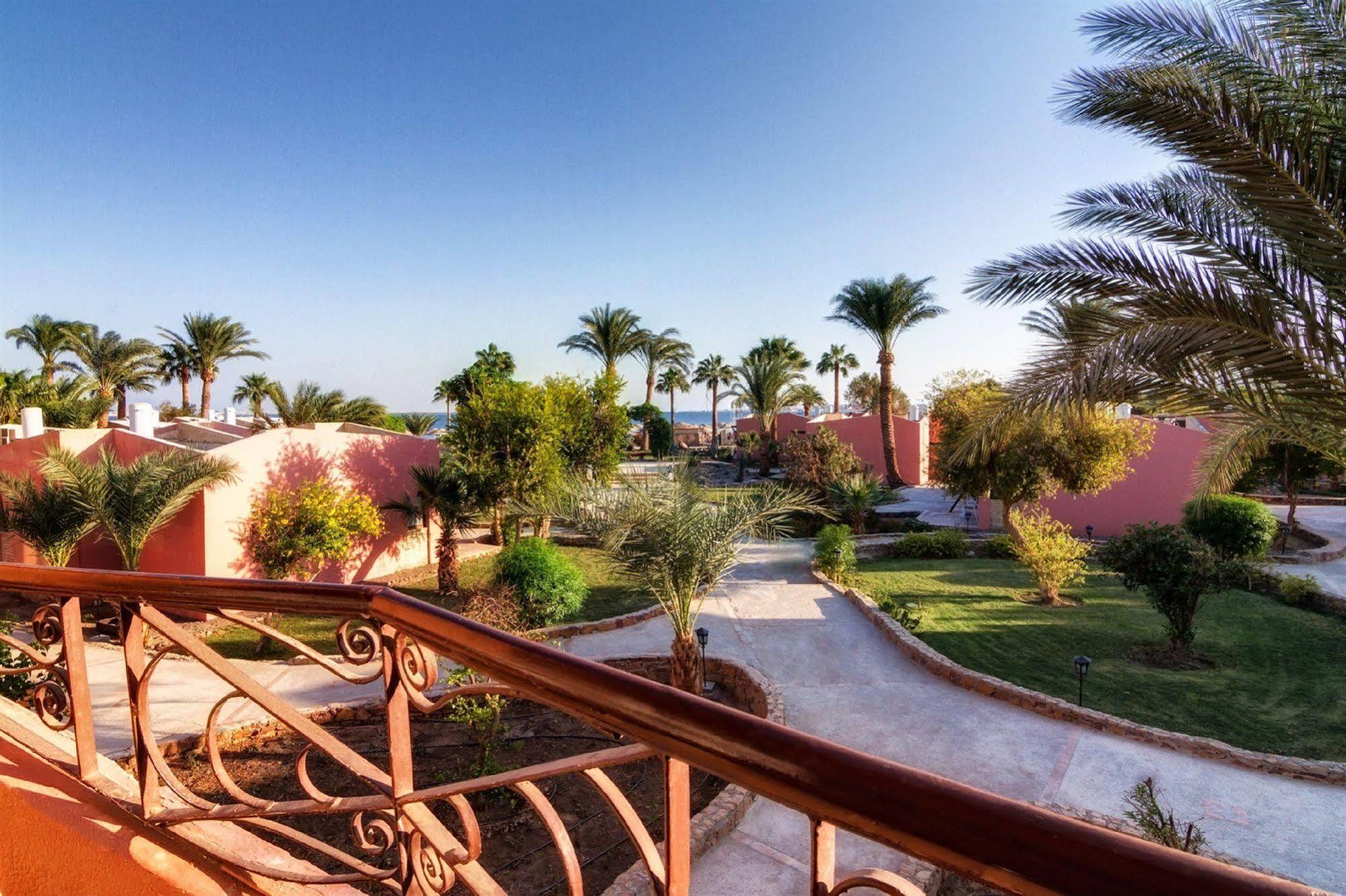 Resort Eagles Paradise Abu Soma