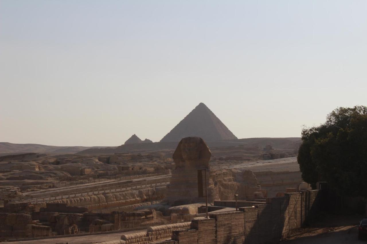 Pyramids Overlook Han/Misafirhane Kafret el-Gabal