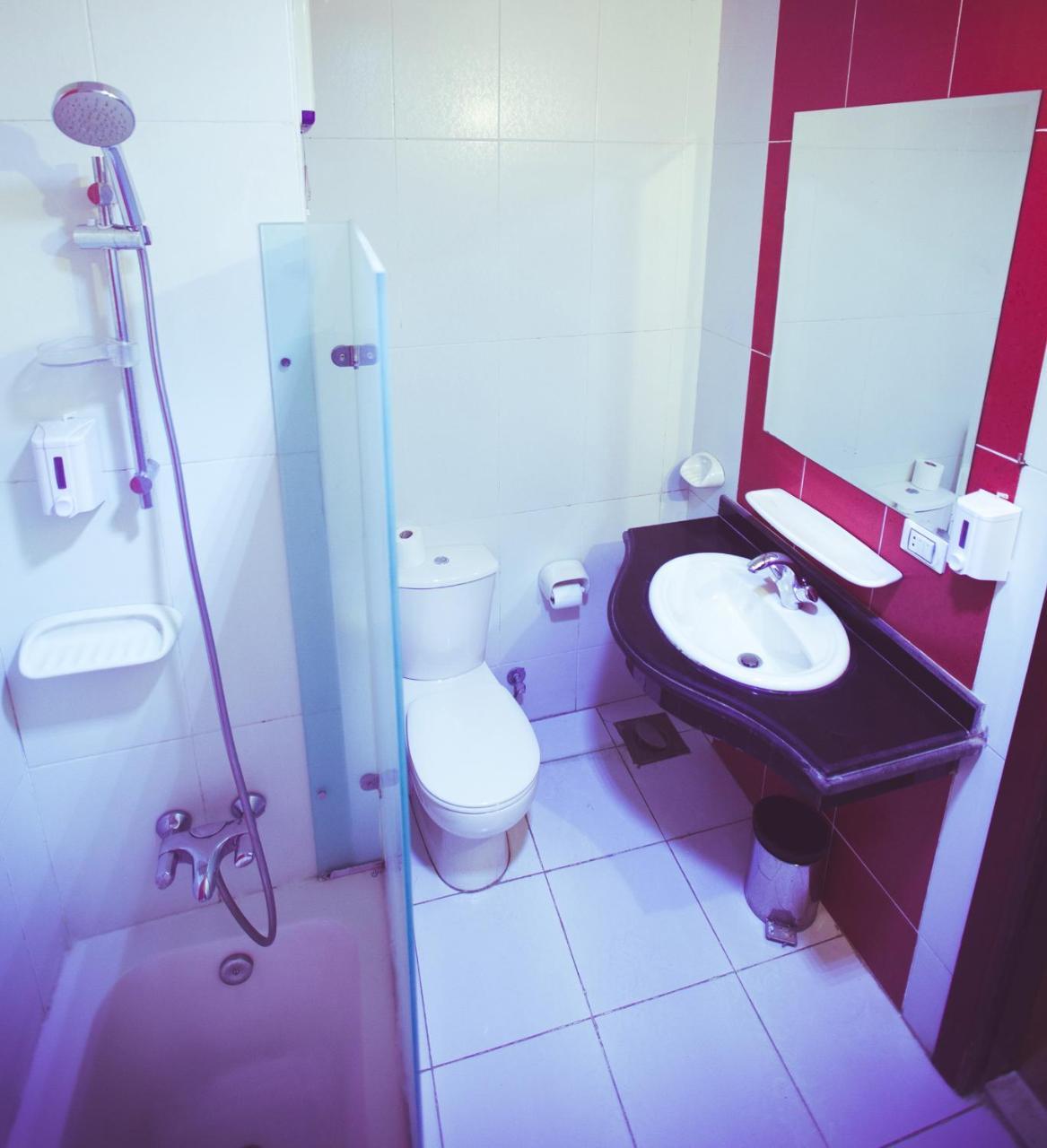 La Viena Health