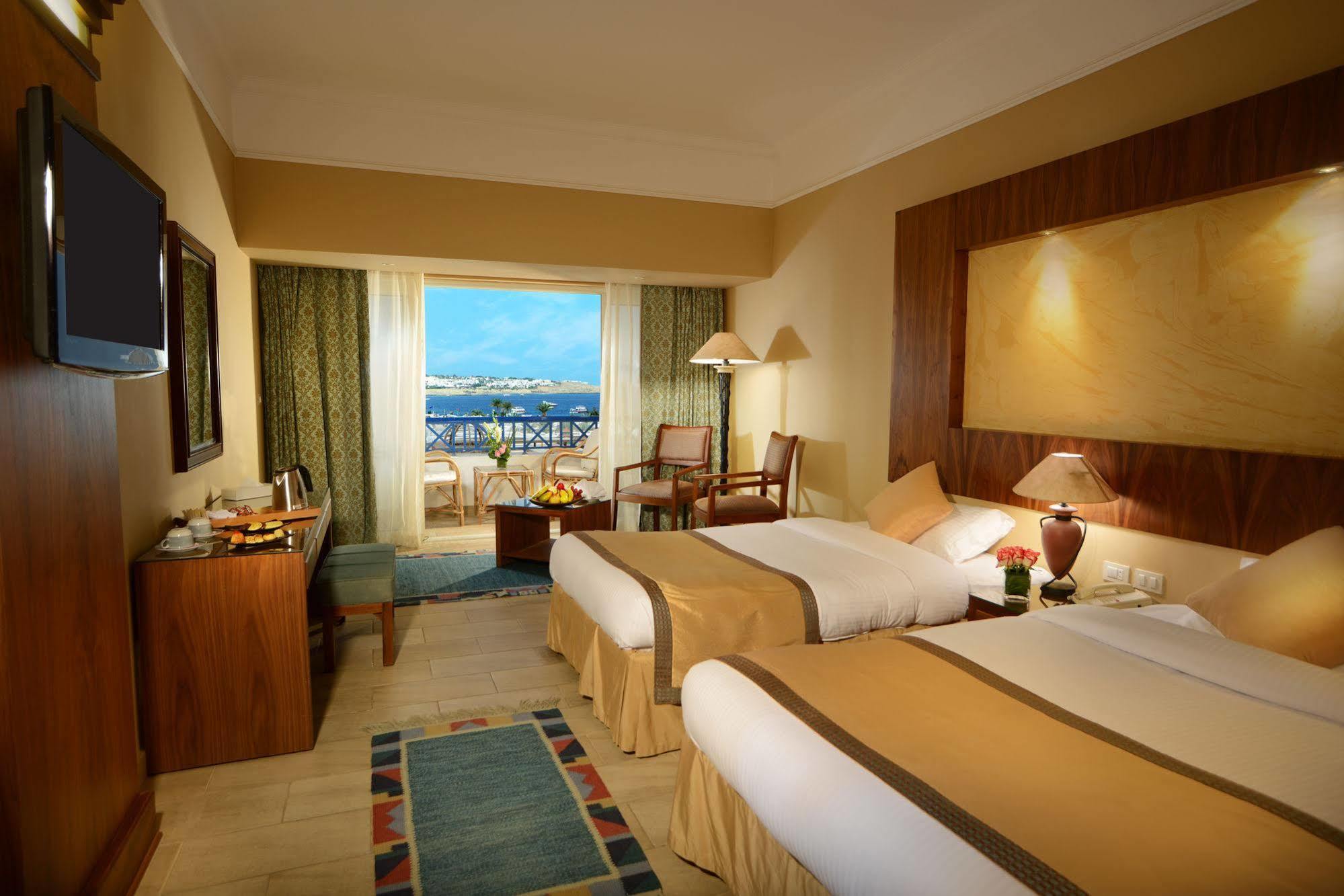 Naama Bay & Resort 5*