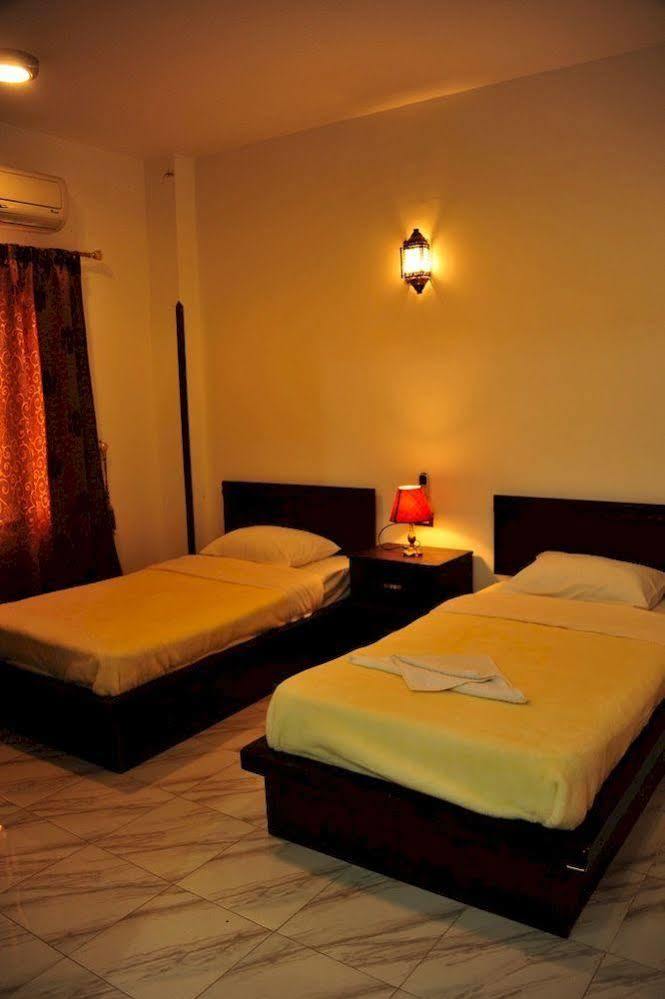 Alhambra Hotel
