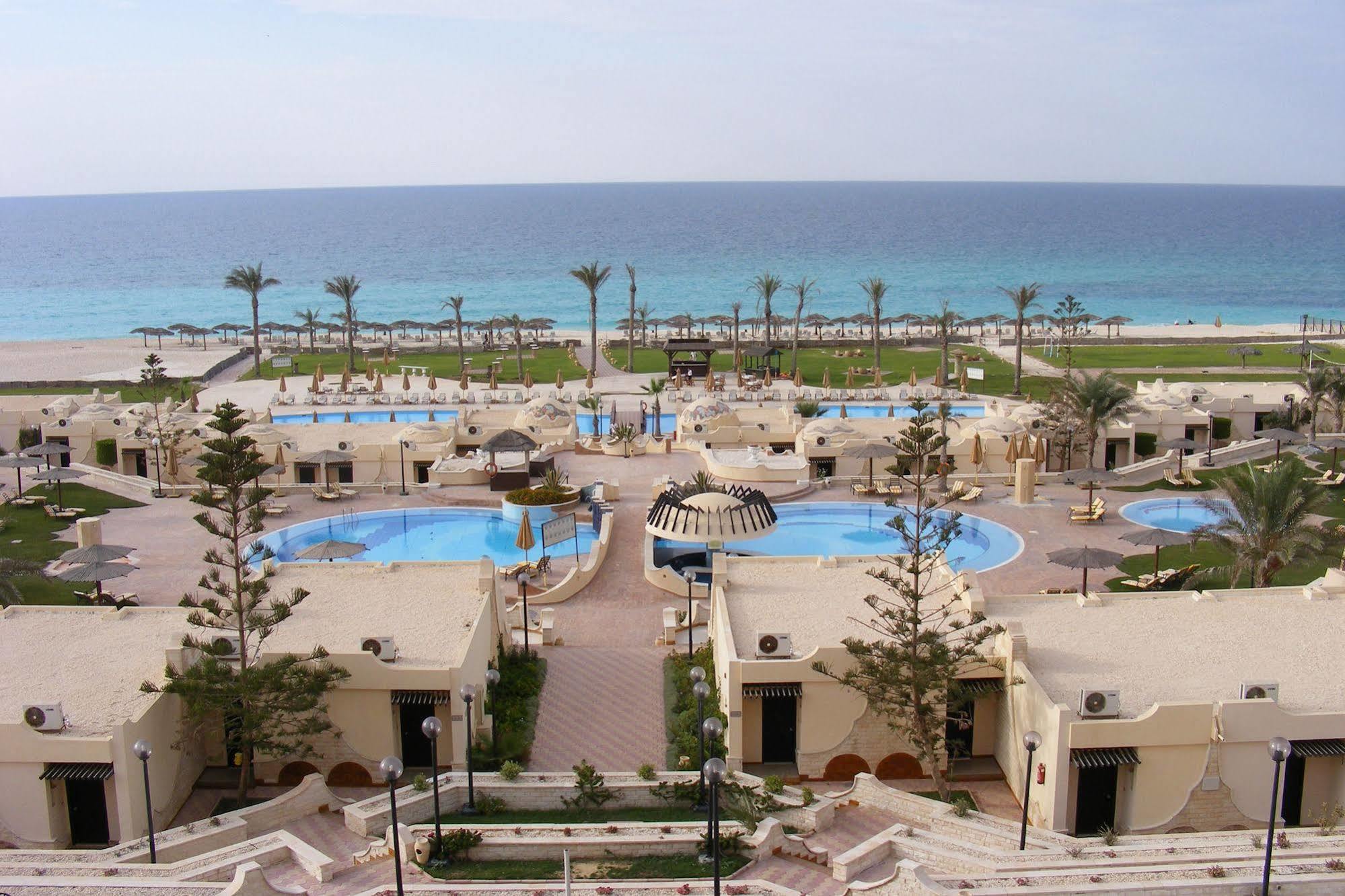 Hotel Borg El Arab Beach Resort