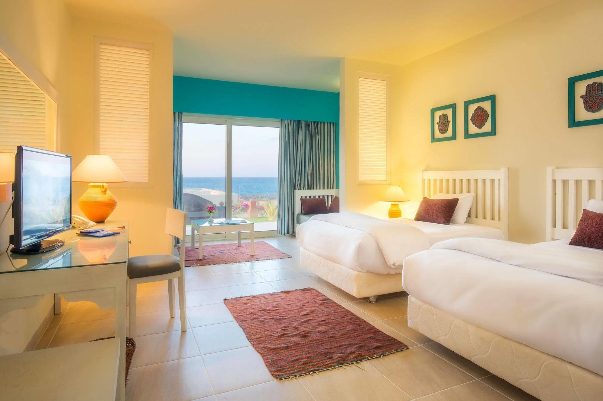 Aparthotel Caesar Bay Residences 5*