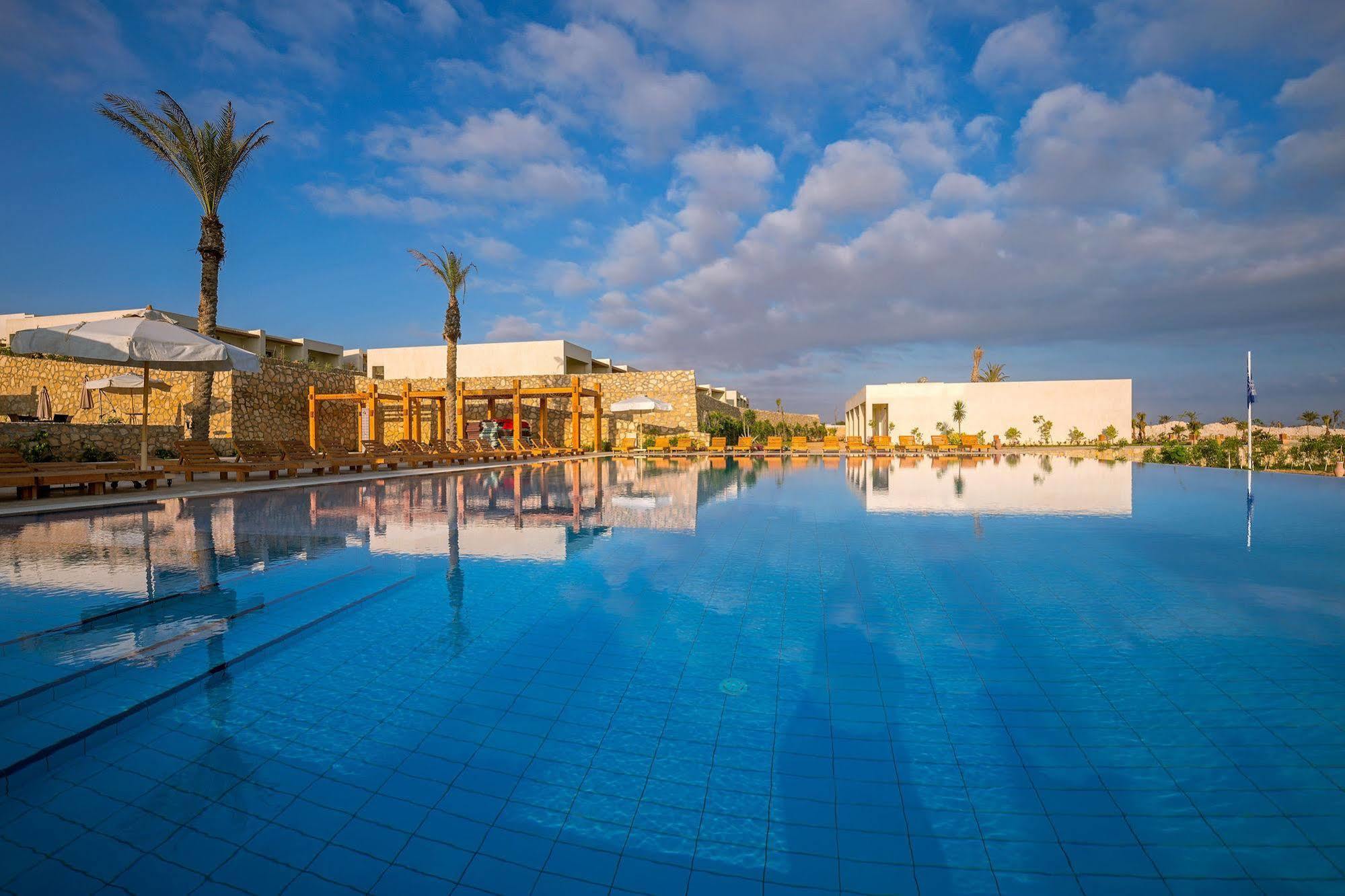 Aparthotel Caesar Bay Residences