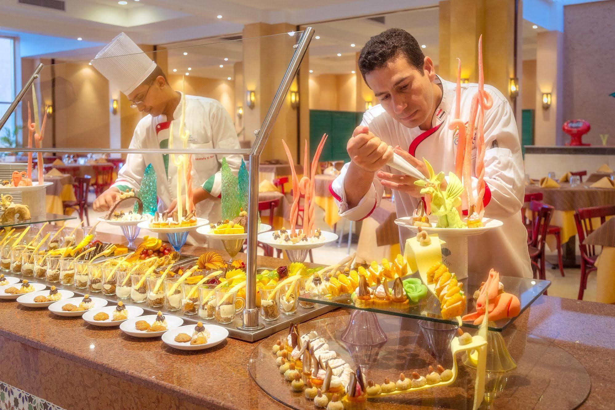 Aparthotel Caesar Bay Residences 5*